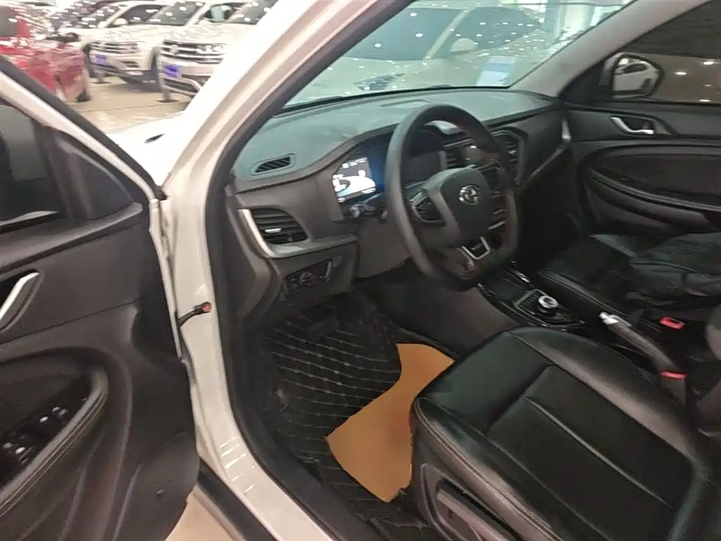 Yizhi EX5 2018 Yuedong type купить на сайте DeffCars