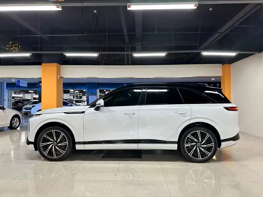 Xpeng G9 2026 725 Max купить на сайте DeffCars