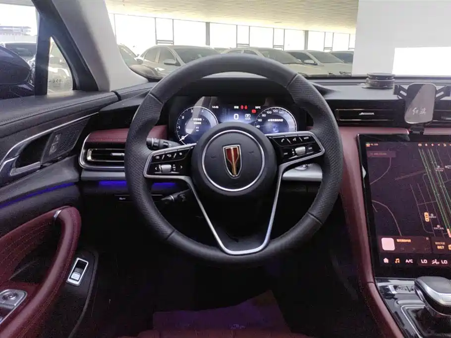 Hongqi H5 2023 2.0T Automatic Zhilianqichang Edition купить на сайте DeffCars