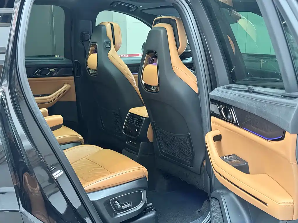 Lynk & Co 09 EM-P 2021 2.0T PHEV Halo six seats купить на сайте DeffCars