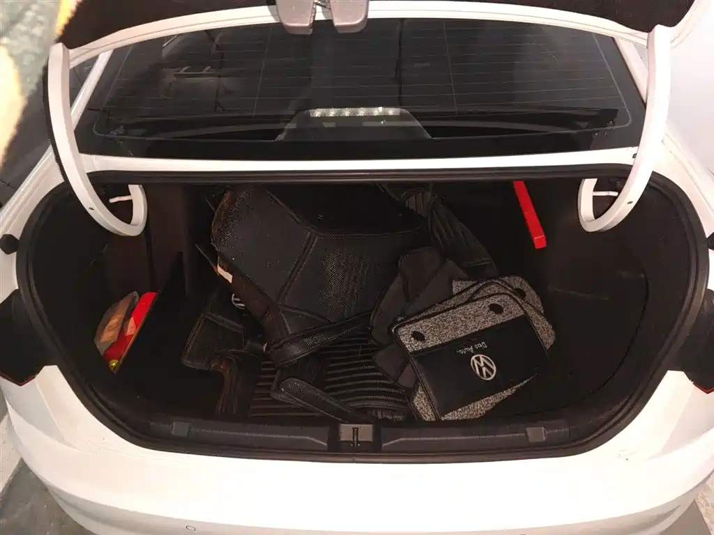 Bora 2020 1.5L automatic elite model купить на сайте DeffCars