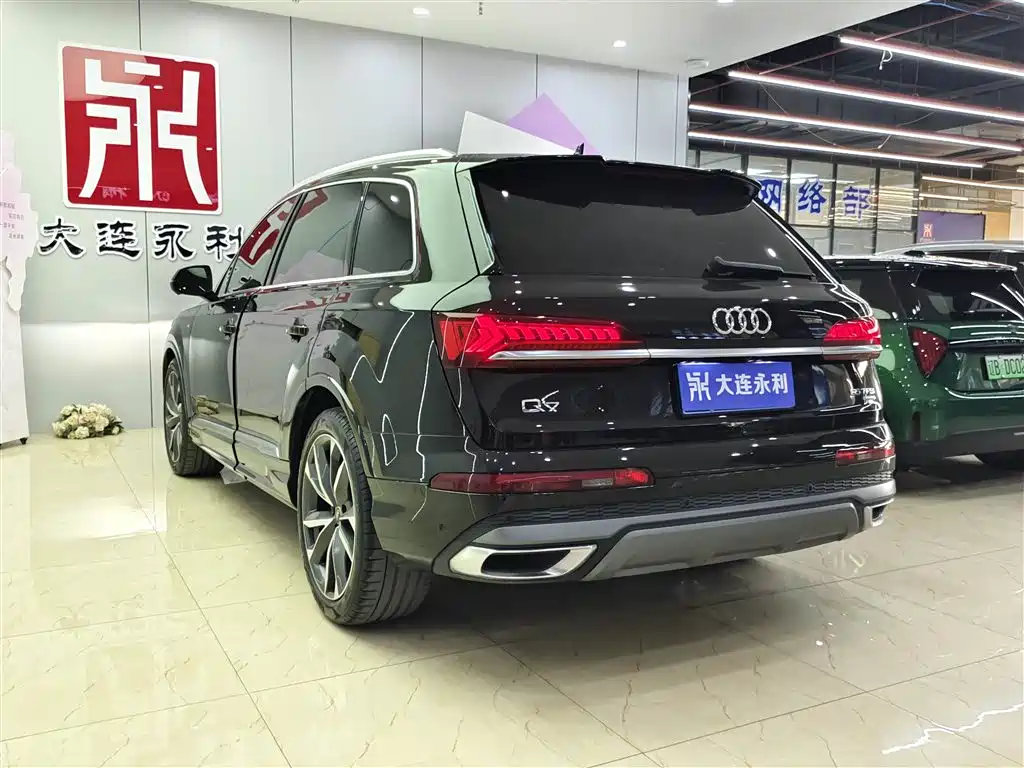 Audi Q7 2022 55 TFSI quattro S line sports купить на сайте DeffCars