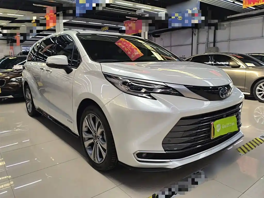 SIENNA 2023 2.5L Hybrid Premium Edition купить на сайте DeffCars