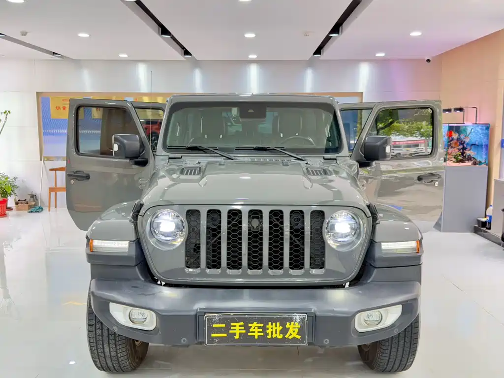 Wrangler New Energy 2021 Four-door 2.0T 4xe Sahara First Edition купить на сайте DeffCars