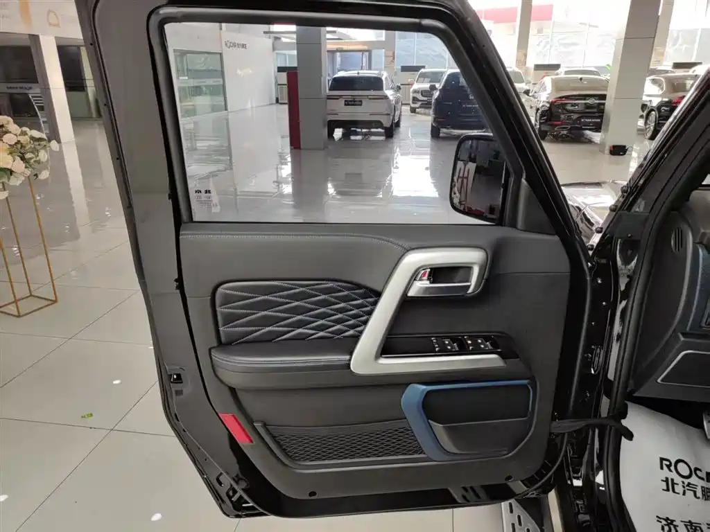 Beijing Off-Road BJ40 2024 2.0T City Hunter Honor Edition купить на сайте DeffCars
