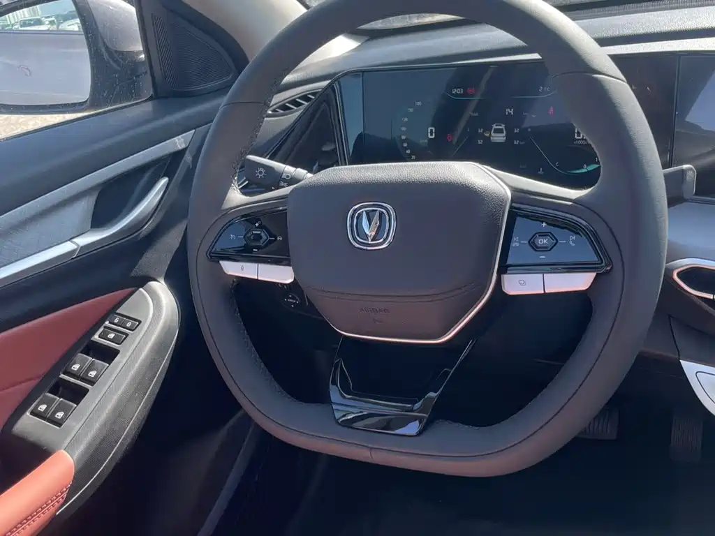 Eado 2025 PLUS 1.4T dual-clutch high-energy version купить на сайте DeffCars