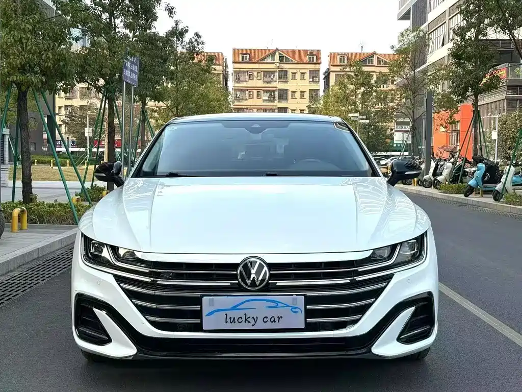 FAW-Volkswagen CC 2023 380TSI eye-catching version купить на сайте DeffCars