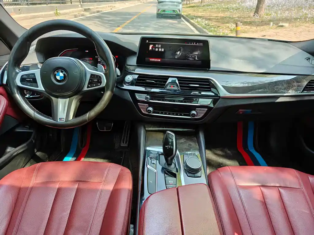 BMW 5 Series 2020 530Li Leading M Sports Package купить на сайте DeffCars