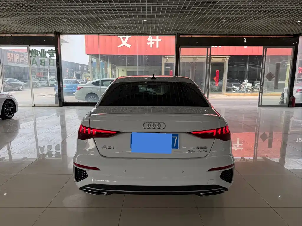Audi A3 2023 A3L Limousine 35 TFSI Fashionable and Sporty купить на сайте DeffCars