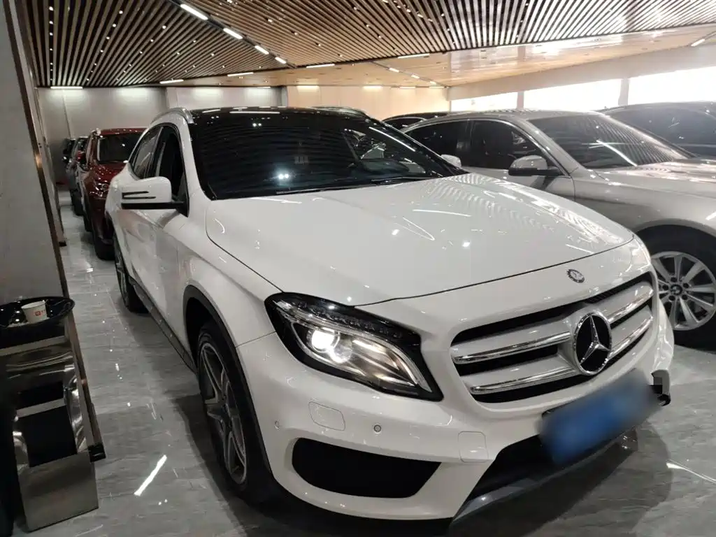 Mercedes-Benz GLA 2015 GLA 260 4MATIC sports model купить на сайте DeffCars