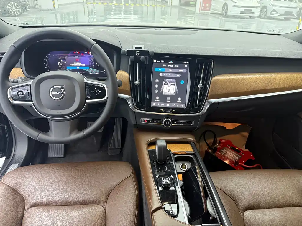 Volvo S90 2023 B5 Zhiyi Luxury Edition купить на сайте DeffCars
