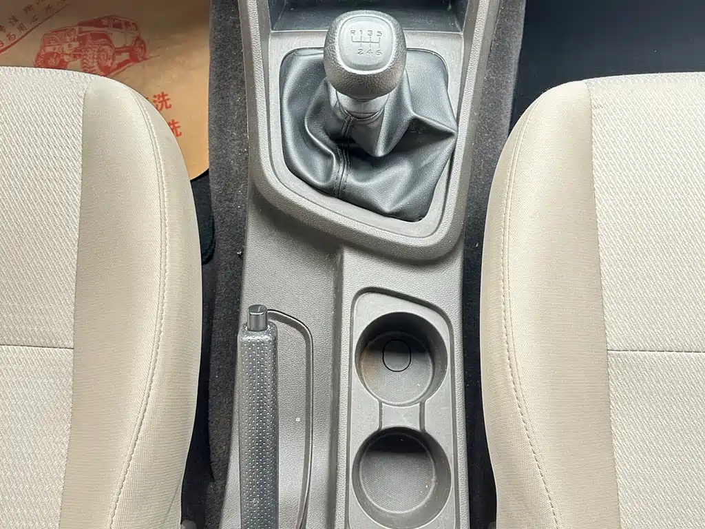 Wuling Hongguang V 2022 1.5L Jinchue version electric power assist LAR купить на сайте DeffCars