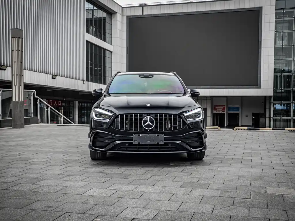Mercedes-Benz GLA AMG 2023 AMG GLA 35 4MATIC купить на сайте DeffCars