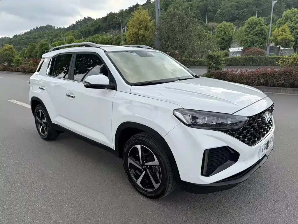 Beijing Hyundai ix35 2021 2.0L automatic two-wheel drive GLS leading version купить на сайте DeffCars