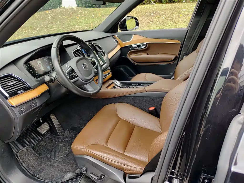 Volvo XC90 2022 B6 Zhiyi Luxury Edition 7 seats купить на сайте DeffCars