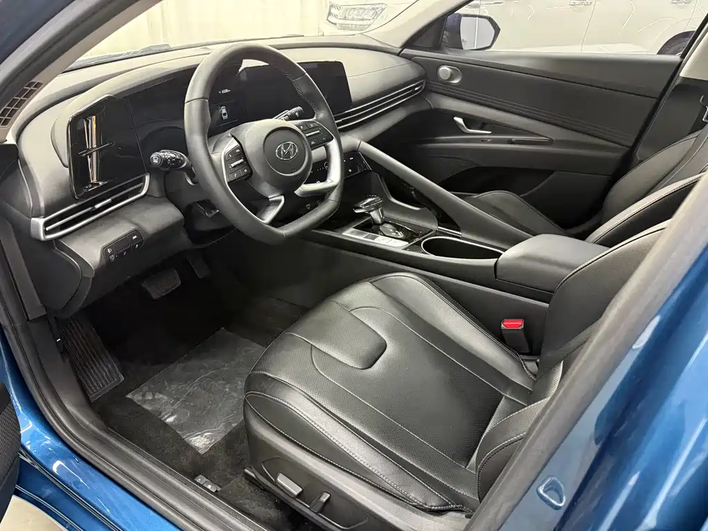 Elantra 2022 1.5L CVT LUX Premium Edition купить на сайте DeffCars