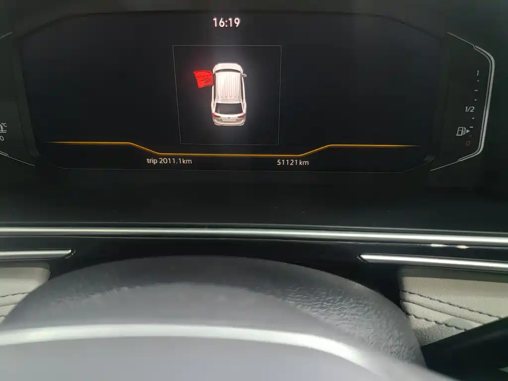 Tiguan L 2024 330TSI automatic two-wheel drive R-Line version купить на сайте DeffCars