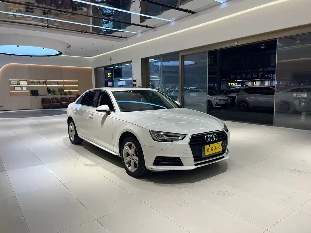 Audi A4L 2017 40 TFSI Fashion Type купить на сайте DeffCars