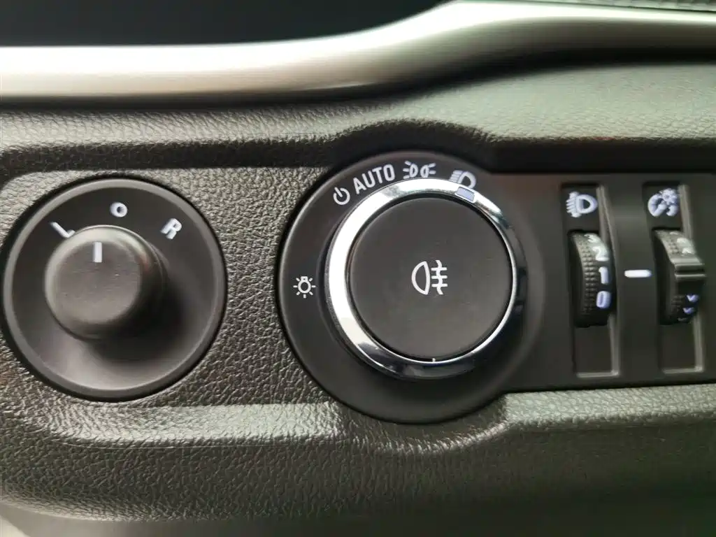 Yinglang 2021 model model 1.5L automatic elite model купить на сайте DeffCars