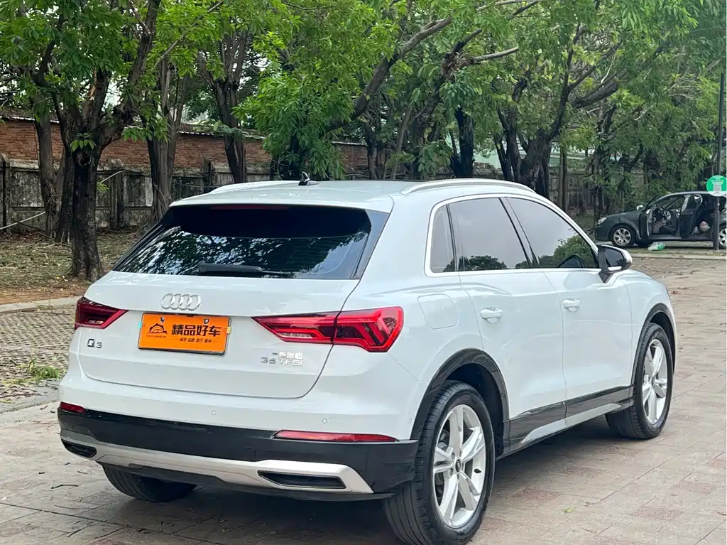 Audi Q3 2022 35 TFSI Fashionable and Elegant купить на сайте DeffCars