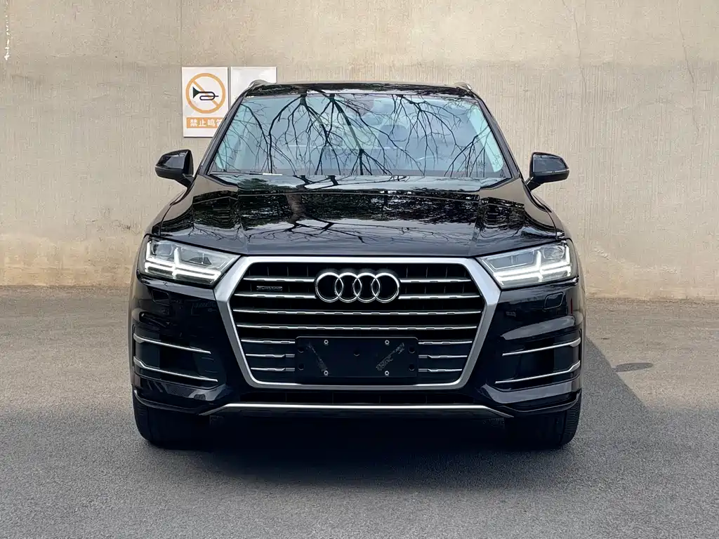 Audi Q7 2019 45 TFSI Comfort купить на сайте DeffCars