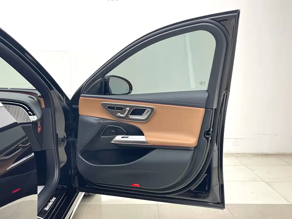 Mercedes-Benz E-Class 2025 E 300 L Fashion Model купить на сайте DeffCars