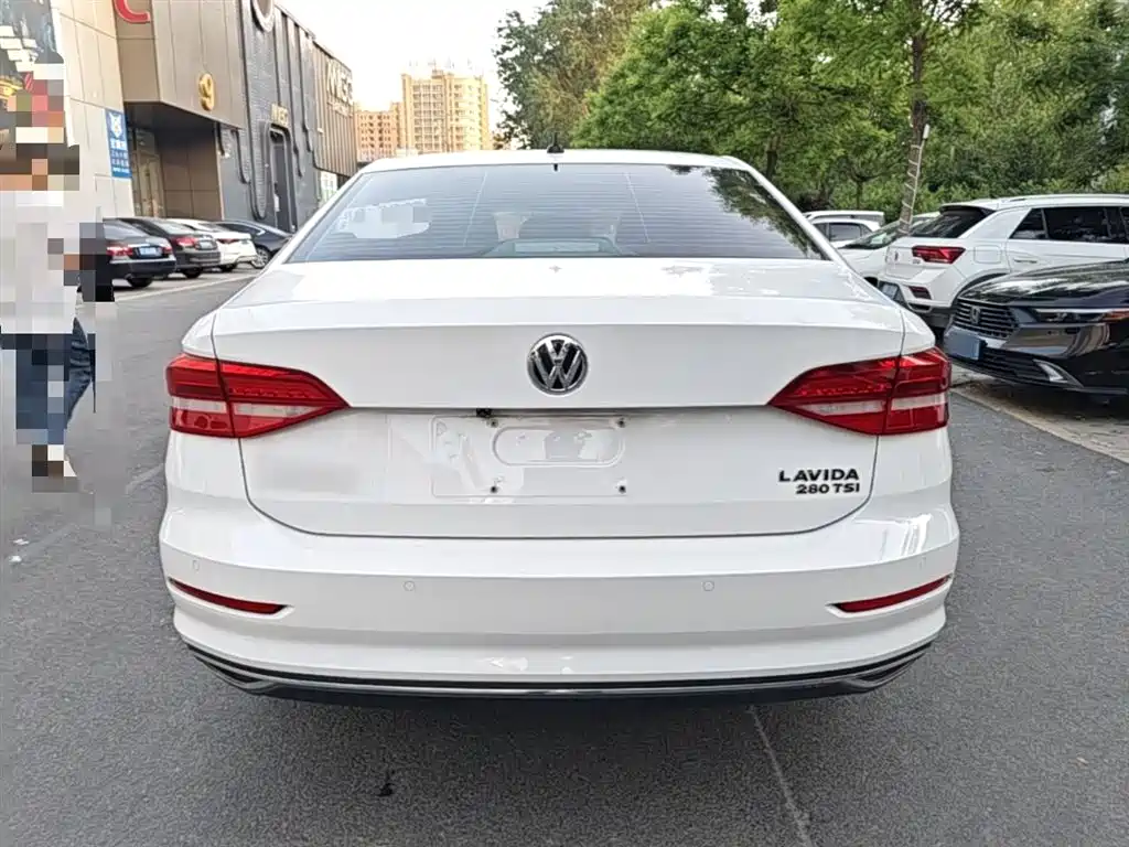 Lavida 2018 280TSI DSG Comfort Edition National V купить на сайте DeffCars