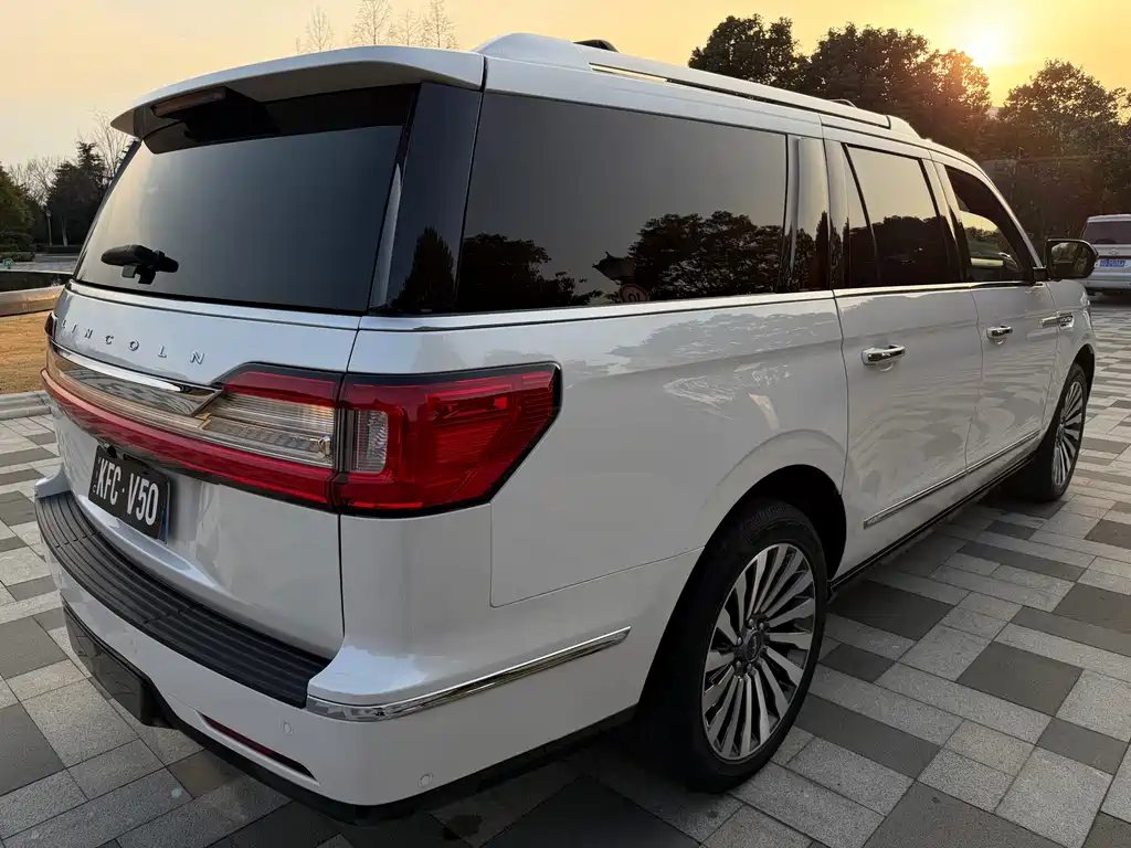 Navigator 2020 3.5T Long Axis Presidential Edition купить на сайте DeffCars