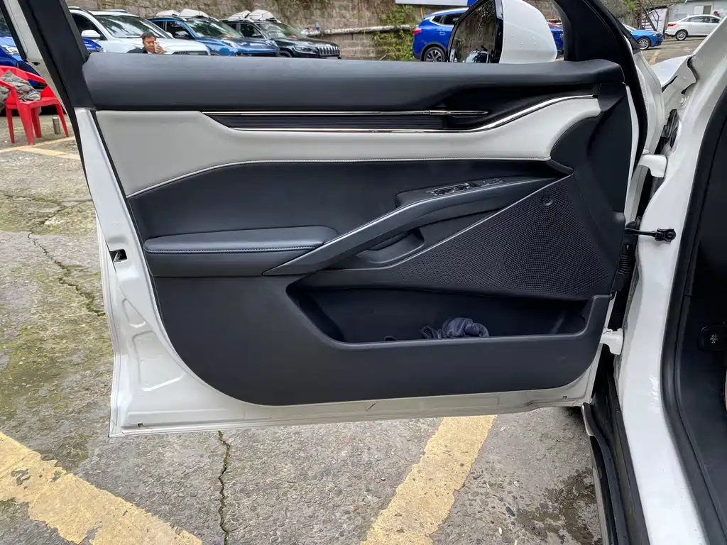 EVOS 2022 EcoBoost 245 Fashion Edition купить на сайте DeffCars