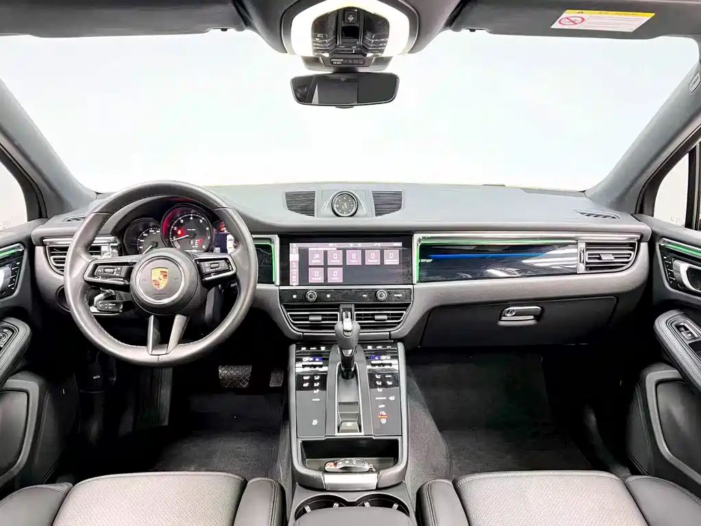 Macan 2022 Macan 2.0T купить на сайте DeffCars