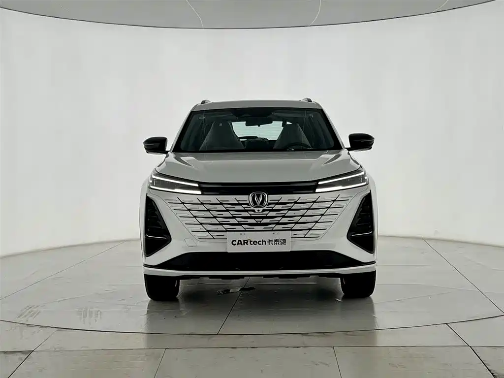 Changan CS75PLUS 2025 third generation championship version 1.5T Jinhang model купить на сайте DeffCars