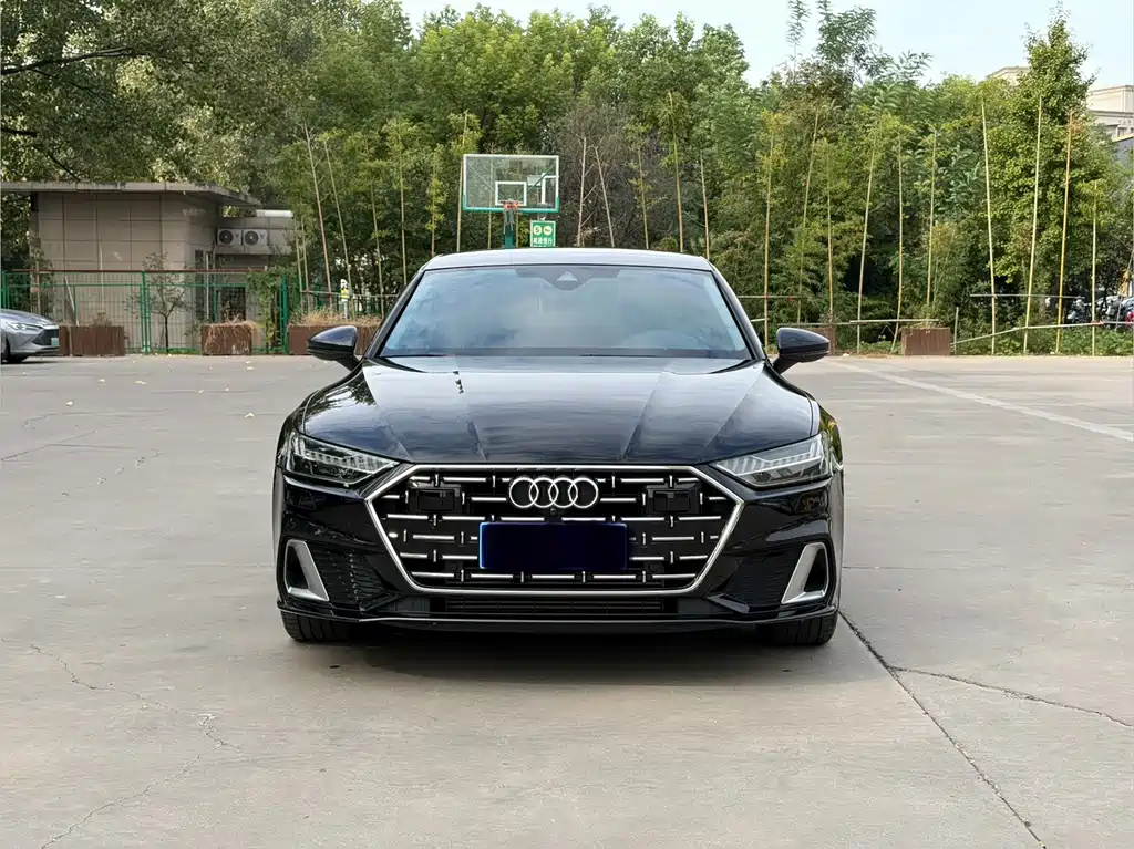 Audi A7L 2024 45 TFSI luxury model купить на сайте DeffCars