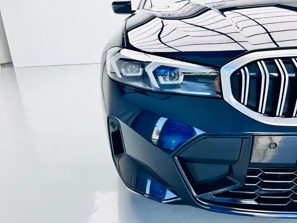 BMW 3 Series 2023 320Li M Sports Package купить на сайте DeffCars