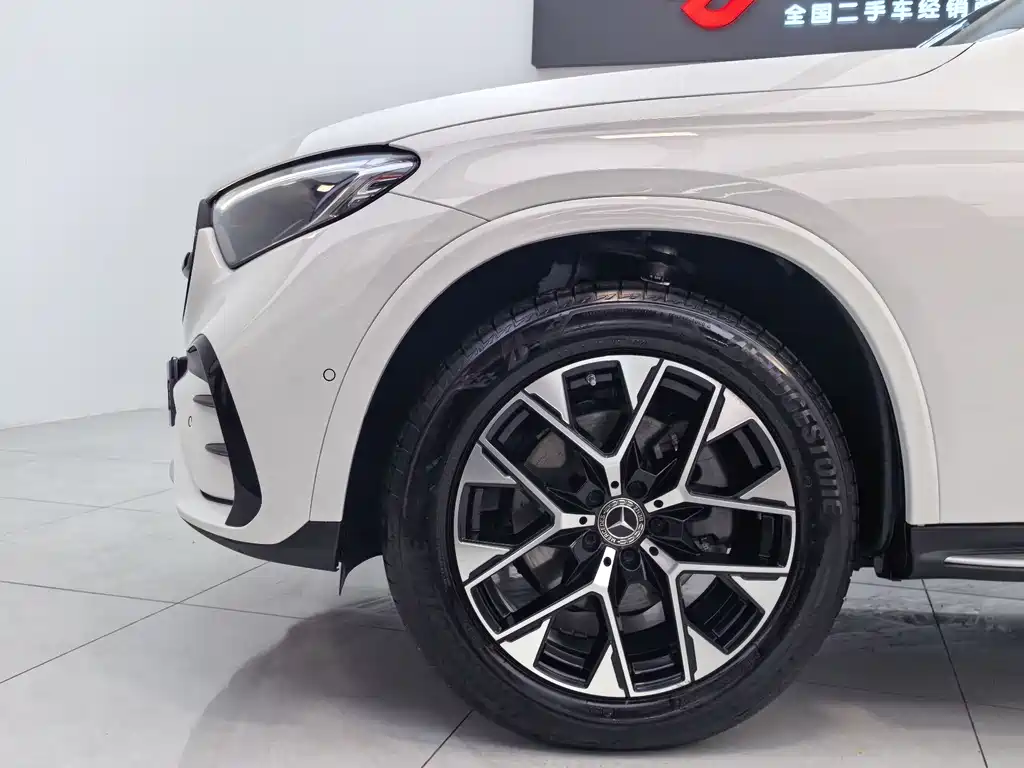 Mercedes-Benz GLC 2024 facelift GLC 260 L 4MATIC luxury model 5 seats купить на сайте DeffCars