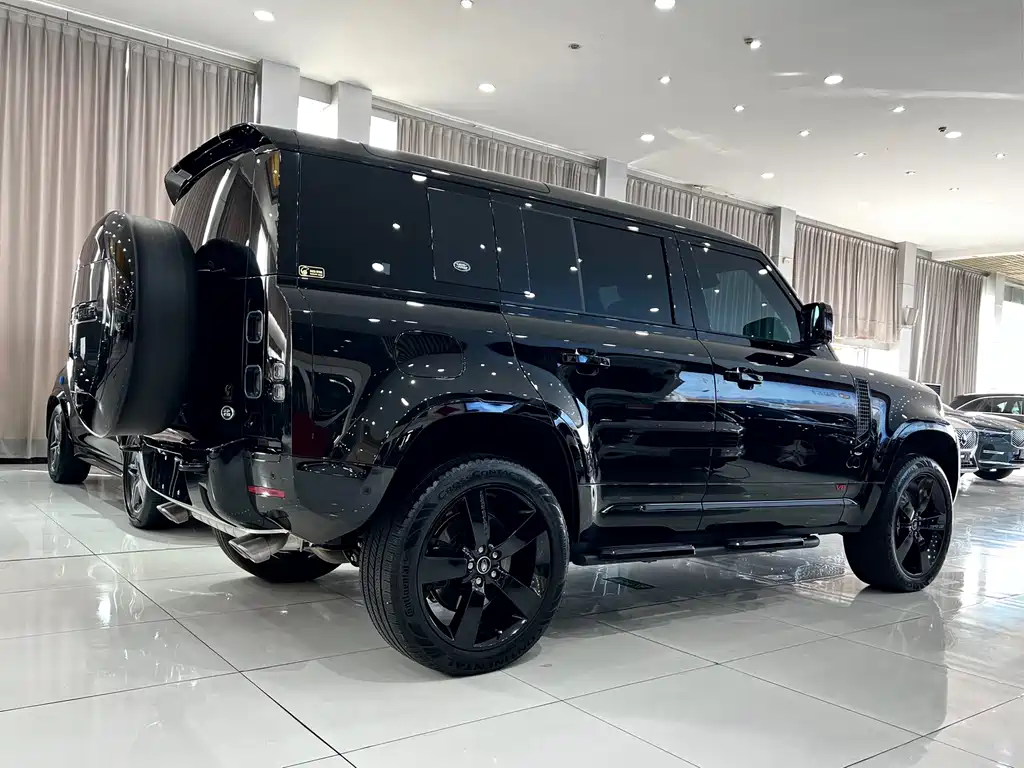 Land Rover Defender 2024 110 5.0T V8 купить на сайте DeffCars