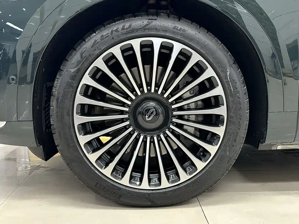 Wenjie M9 2025 extended range Max version 52kWh 6-seater version (192-line lidar) купить на сайте DeffCars