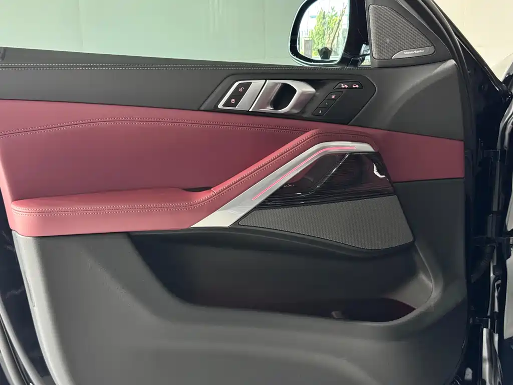 BMW X6 2023 xDrive40i M Sports Package купить на сайте DeffCars