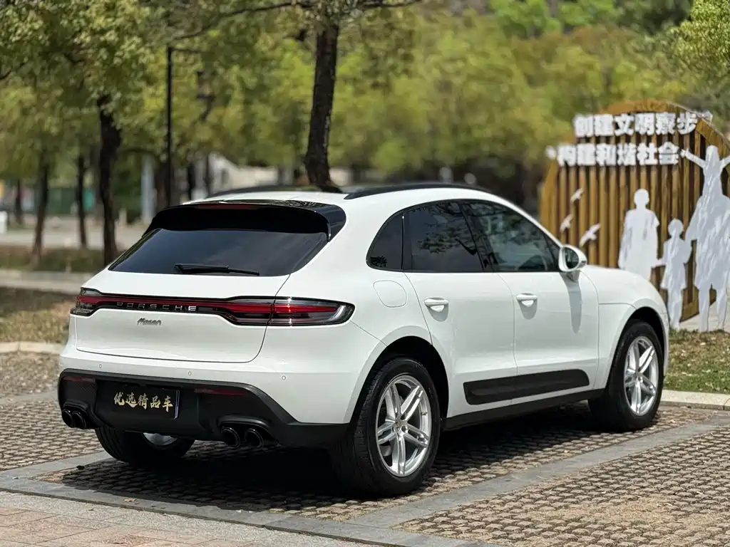 Macan 2024 Macan 2.0T купить на сайте DeffCars