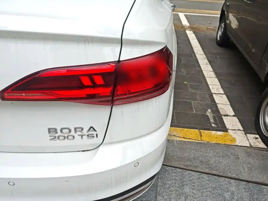 Bora 2023 200TSI DSG Yuexing Edition купить на сайте DeffCars