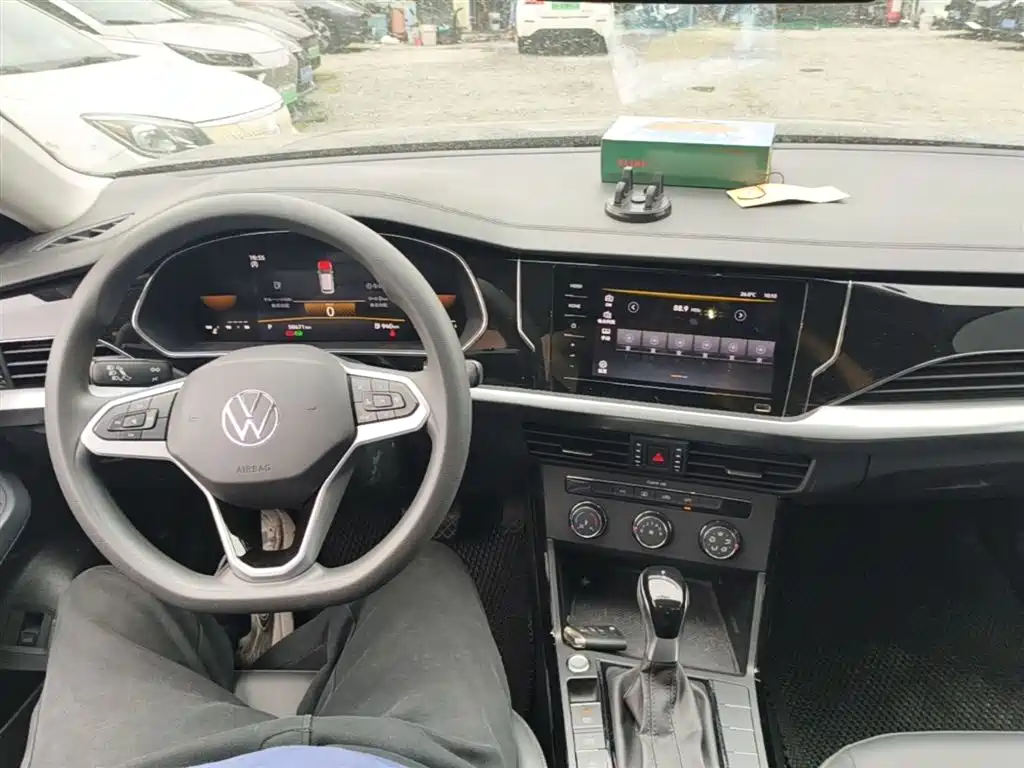 Passat 2025 Outstanding Model 280TSI Business Edition купить на сайте DeffCars