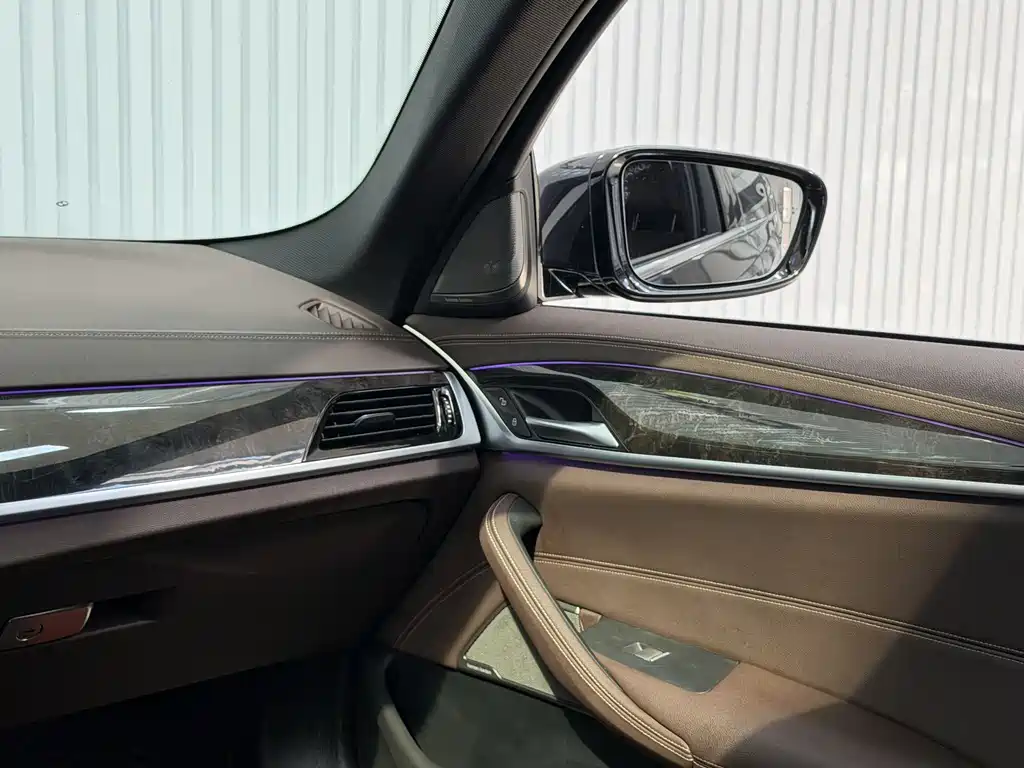 BMW 5 Series 2020 525Li M Sports Package купить на сайте DeffCars