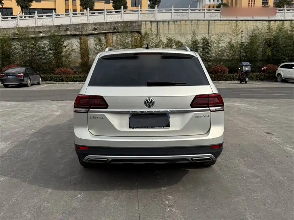 Touron 2019 380TSI four-wheel drive comfort version National V купить на сайте DeffCars