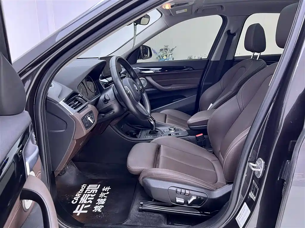 BMW X1 2022 sDrive25Li Leading Model купить на сайте DeffCars
