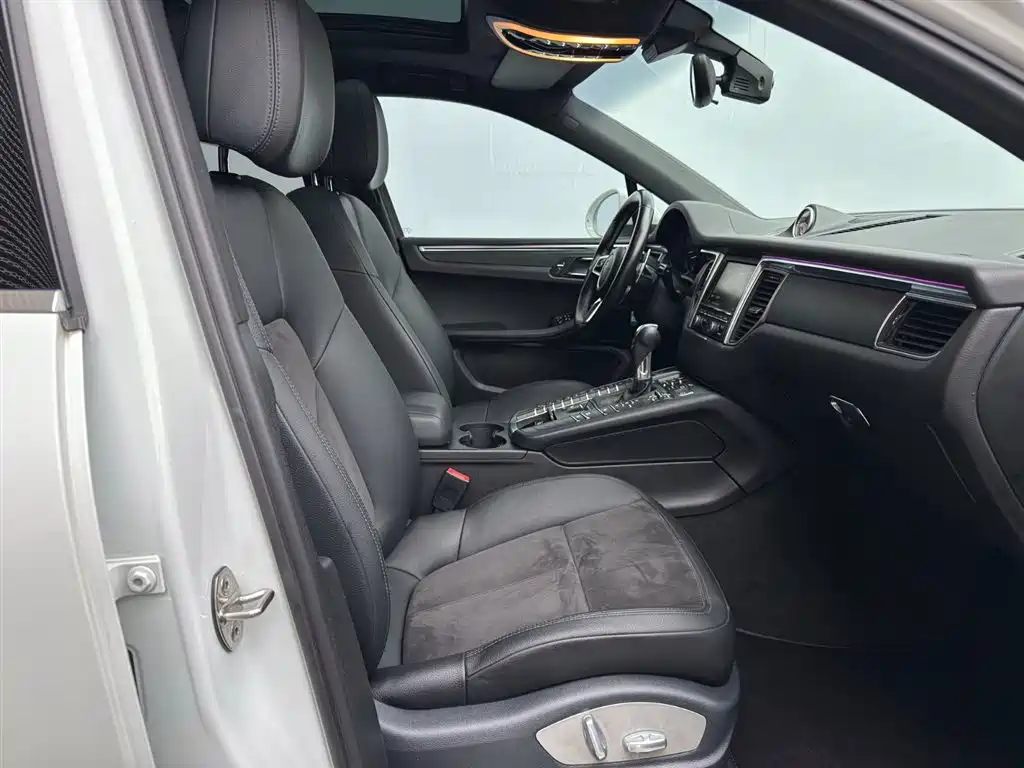 Macan 2014 Macan 2.0T купить на сайте DeffCars