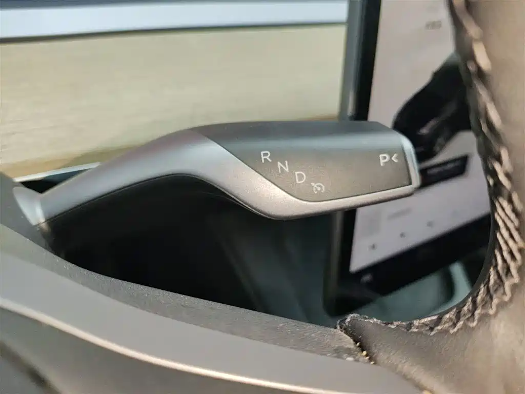 Model Y 2022 facelift rear-wheel drive version купить на сайте DeffCars
