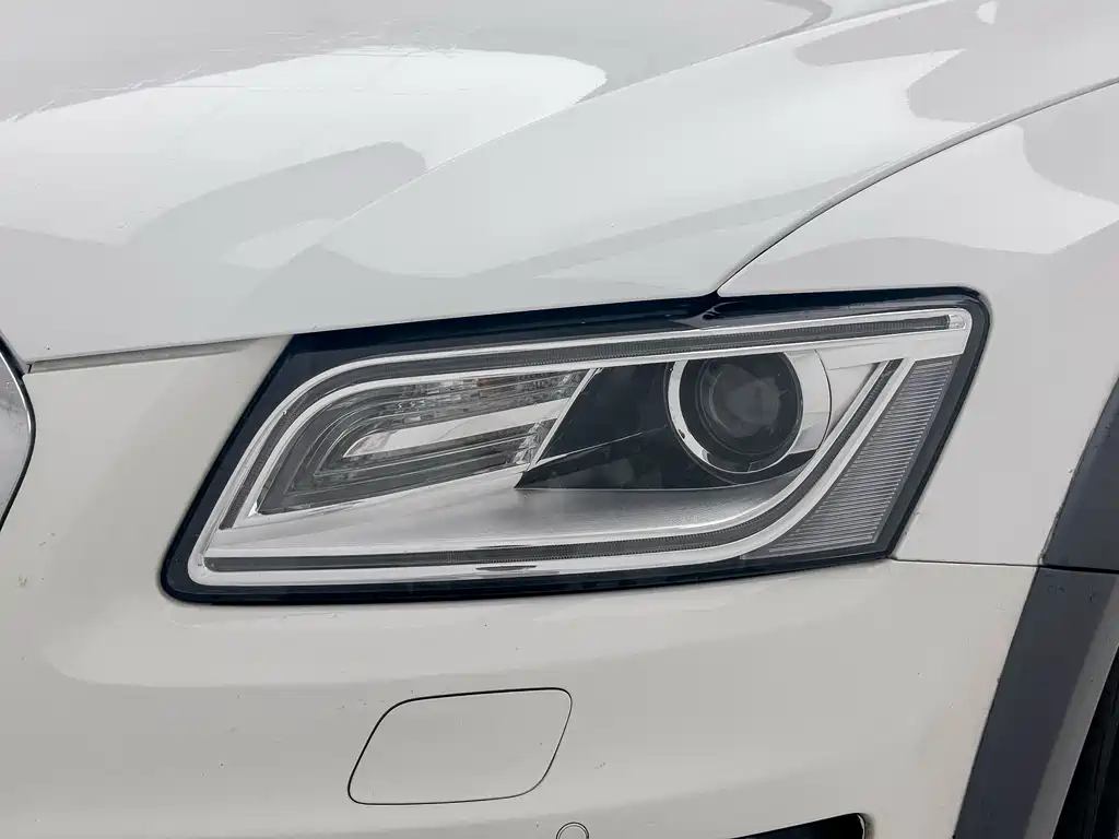 Audi Q5 2018 Collector's Edition 40 TFSI Technology купить на сайте DeffCars