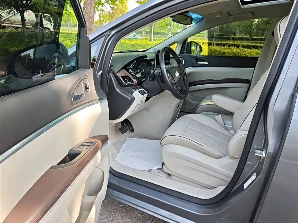 Buick GL8 2021 Land Business Class 652T Luxury купить на сайте DeffCars
