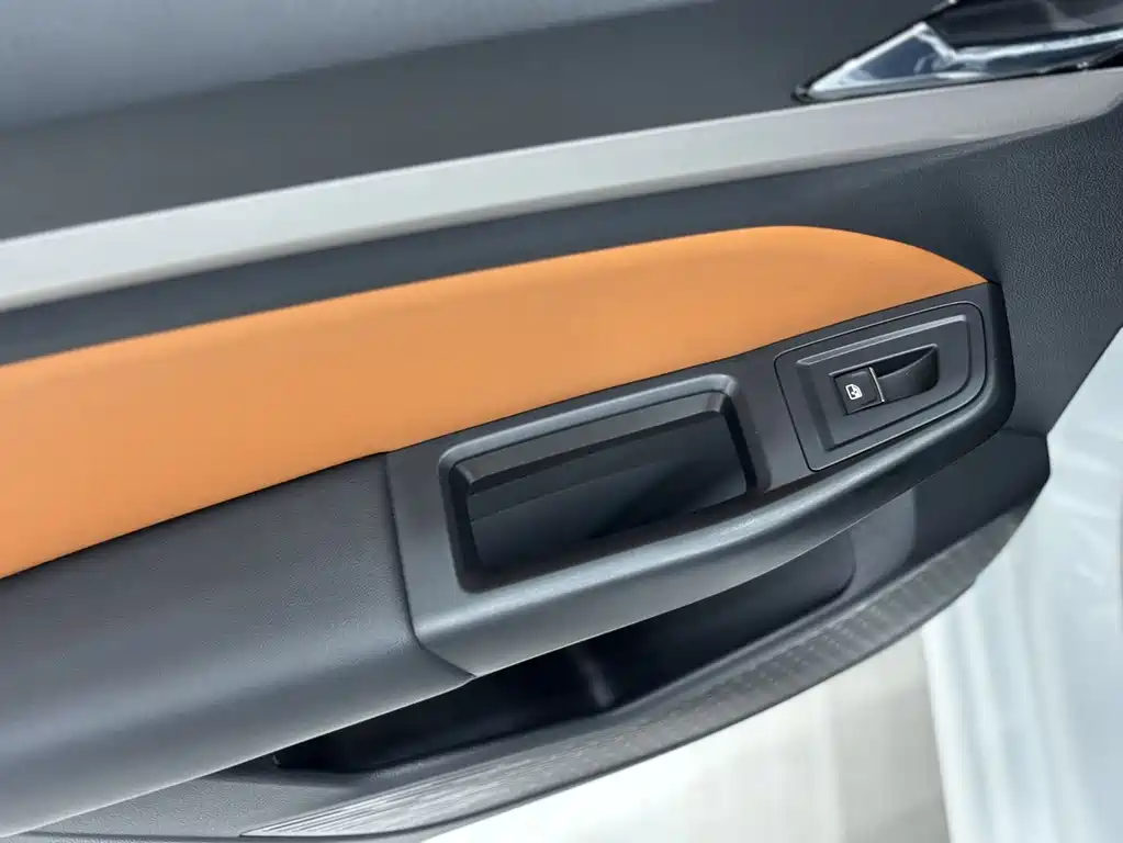 Bora 2023 model 200TSI DSG Zhixing PRO version купить на сайте DeffCars