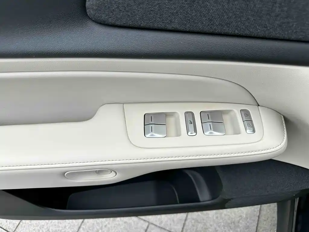 Xpeng G6 2023 model 580 long battery life Max купить на сайте DeffCars