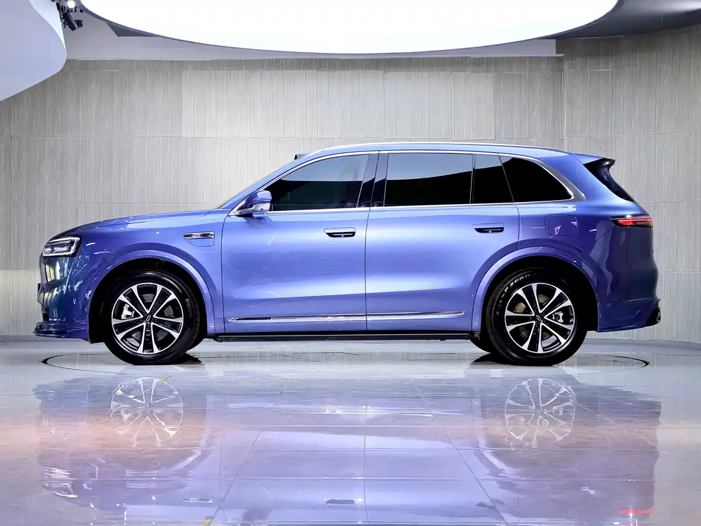 Wenjie M7 2026 extended range Ultra four-wheel drive version 5 seats купить на сайте DeffCars